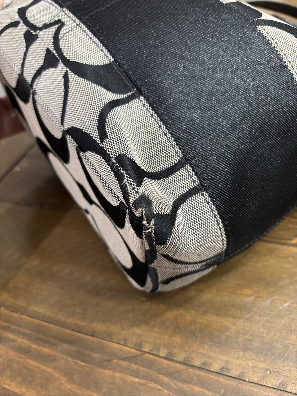 Coach Signature Stripe Tote F13548 - Picture 9 of 14